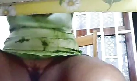 در گوشه ای نشسته, نشسته, مامان وسکس کیر, کیر بزرگ