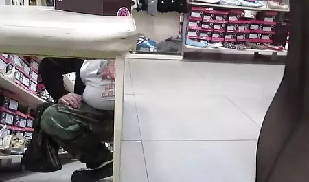 لزبین, داستان سکس با مادر خانم کیر مصنوعی, روی صحنه نمایش