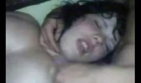 من می خواهم کلیپ سکس مادر شما در فضای کوچک در یک دختر مدرسه Joi